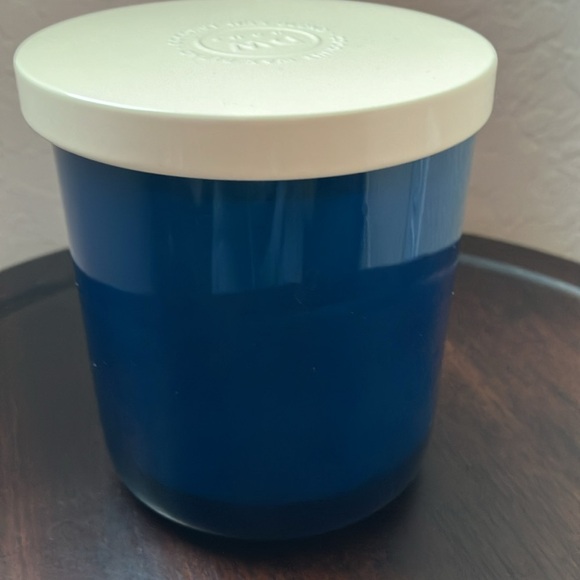 DW Home: Coconut Wax Blend- Midnight Jasmine Scent- 9 oz - Picture 3 of 6